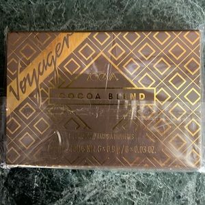 New & sealed Zoeva 6 color eyeshadow palette - Cocoa Blend